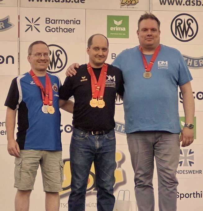 v.l.n.r. Dr. Jens Hillerich (RH), Oliver Dietz (WT) und David Wolff (SA – SV Heusweiler) 2_David_Wolff_image0