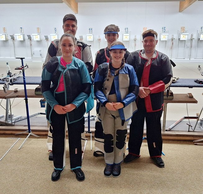 Bild_7_Mannschaft_Doersdorf