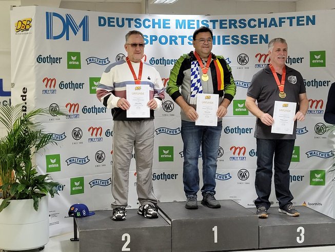 v.l.n.r. Markus Blass, Valerius Rack, Wolfgang Heppler Bild_5_Luftpistole_Markus_Blass