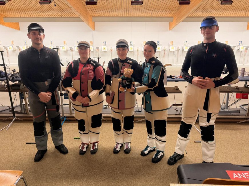 v.l.n.r. Mannschaft Saarhölzbach Leon Thieser, Katharina Summer, Katharina Räth, Sarah Schuhmacher und Maximilian Pütz Bild_6_Mannschaft_Saarhoelzbach